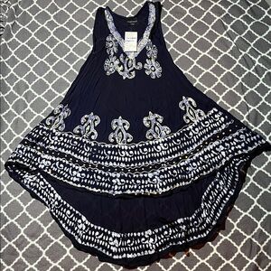 NWT Ocean Breeze Sequined Beach Cover - Size M